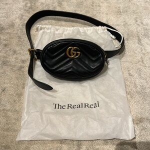 Excellentnt condition Gucci GG Marmont Matelassé Belt Bag